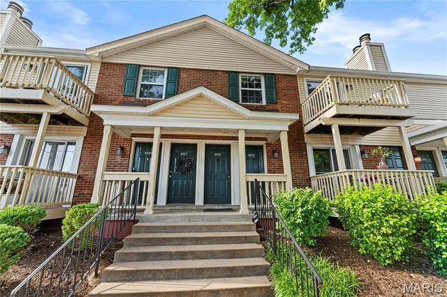 9125 N Swan Circle, Brentwood, MO 63144