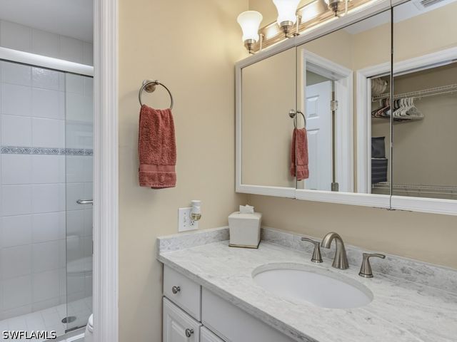 1045 Mainsail DR 413, Naples, FL 34114