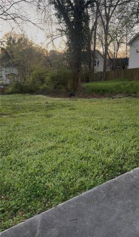 1102 Sims SW Street, Atlanta, GA 30310