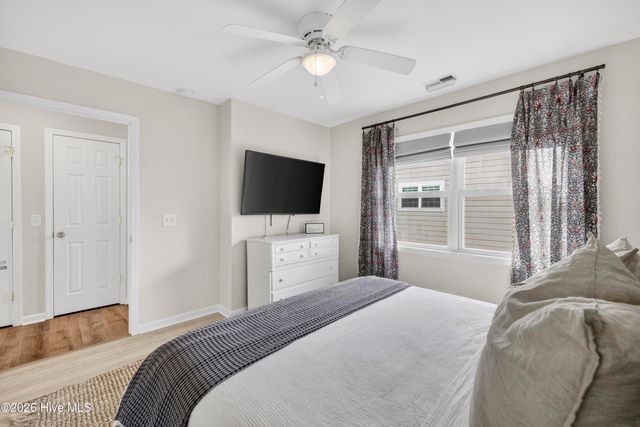 929 Riptide Lane, Carolina Beach, NC 28428