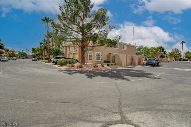 9671 Quick Draw Drive, Las Vegas, NV 89123