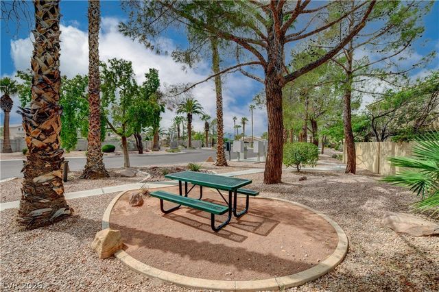 9671 Quick Draw Drive, Las Vegas, NV 89123