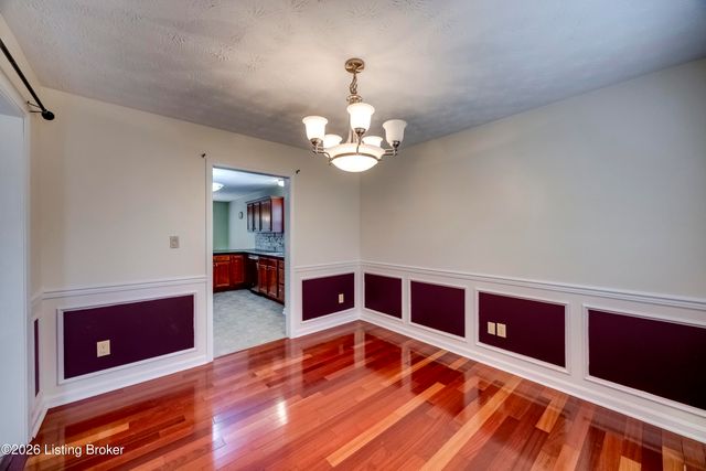 4710 Bay Cove Ct, Louisville, KY 40245