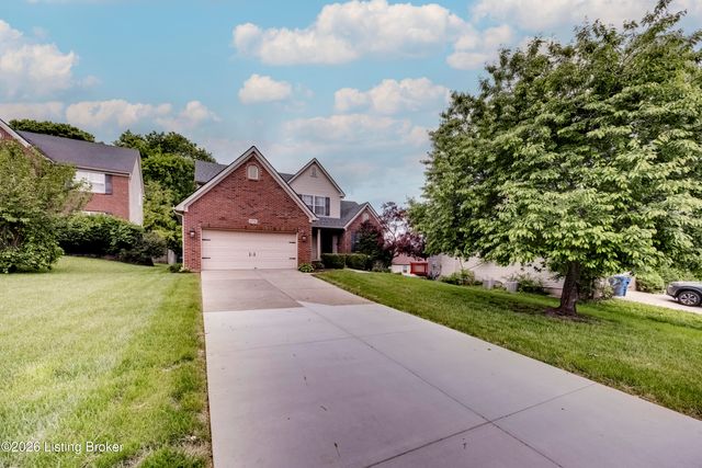 4710 Bay Cove Ct, Louisville, KY 40245