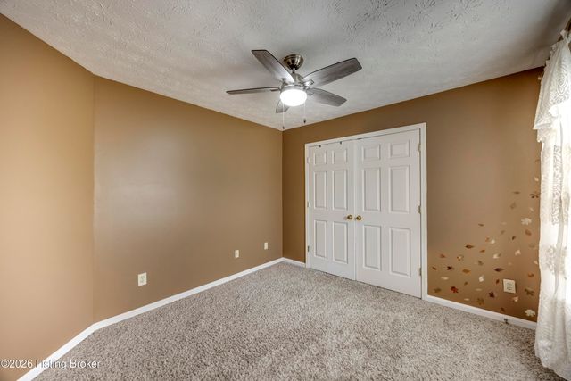 4710 Bay Cove Ct, Louisville, KY 40245