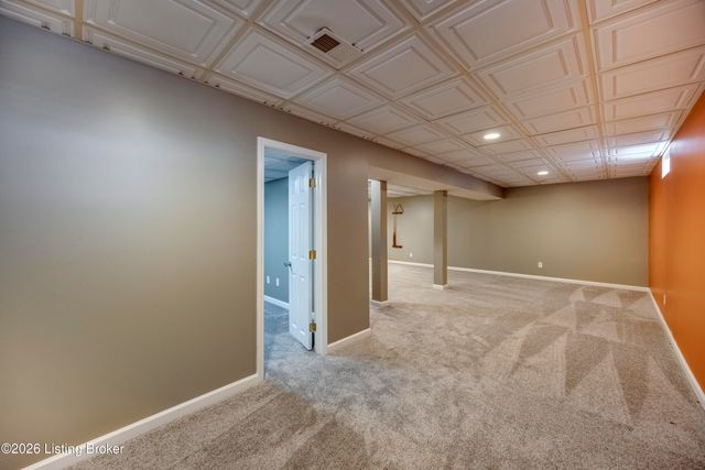4710 Bay Cove Ct, Louisville, KY 40245