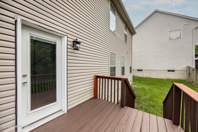4710 Bay Cove Ct, Louisville, KY 40245