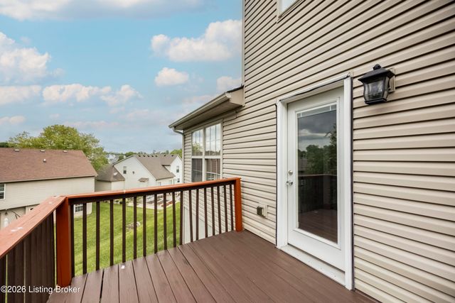 4710 Bay Cove Ct, Louisville, KY 40245
