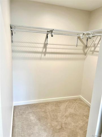 1784 Lakewood Drive, Troy, MI 48083