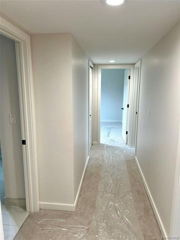 1784 Lakewood Drive, Troy, MI 48083