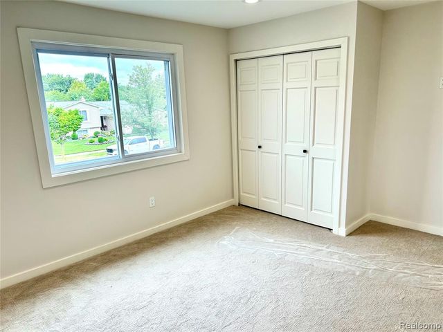 1784 Lakewood Drive, Troy, MI 48083