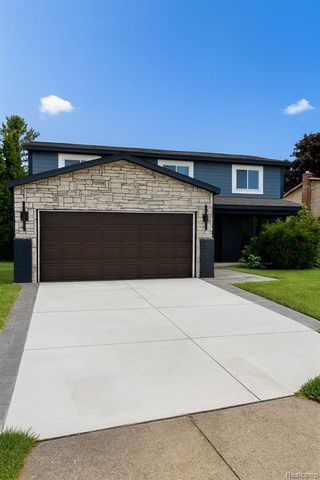 1784 Lakewood Drive, Troy, MI 48083