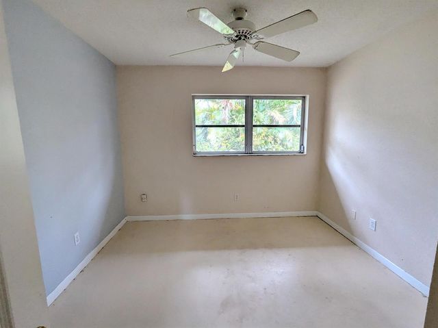 142 N Naranja Avenue, Port St. Lucie, FL 34983
