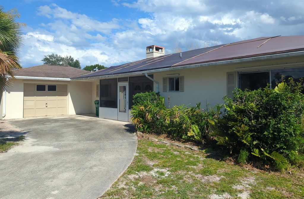 142 N Naranja Avenue, Port St. Lucie, FL 34983