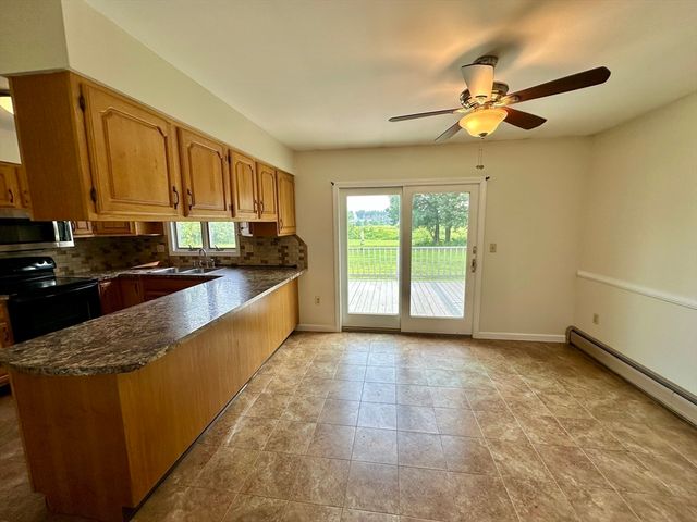 149 Depot Road B, Hatfield, MA 01038