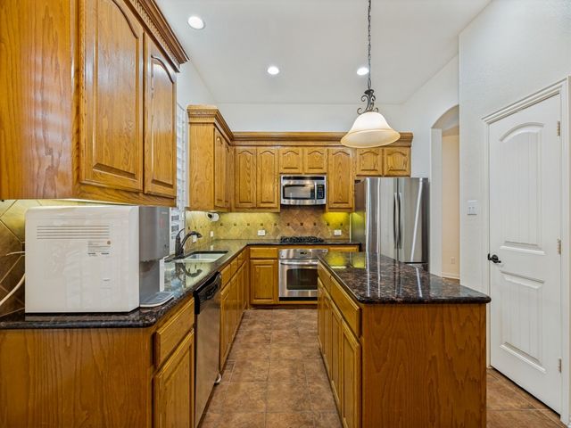 3078 Camden Bluff Road, Frisco, TX 75034