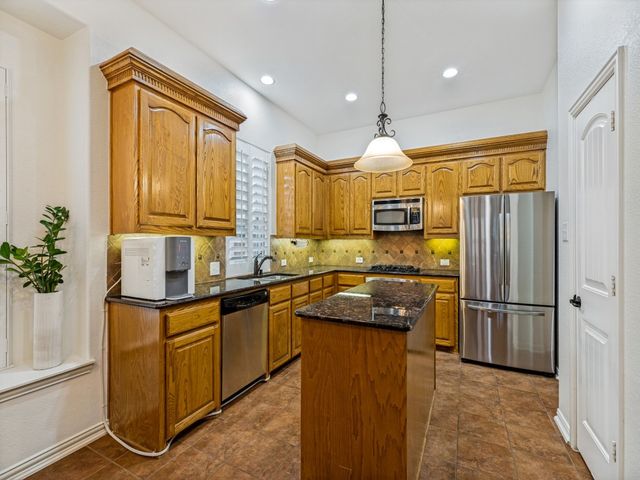 3078 Camden Bluff Road, Frisco, TX 75034