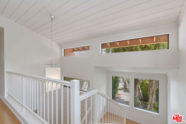 23454 Park Hermosa, Calabasas, CA 91302