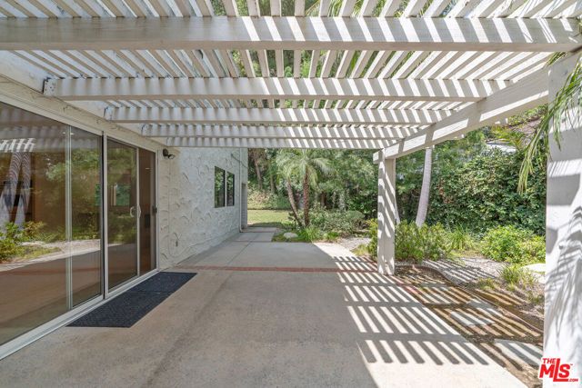 23454 Park Hermosa, Calabasas, CA 91302