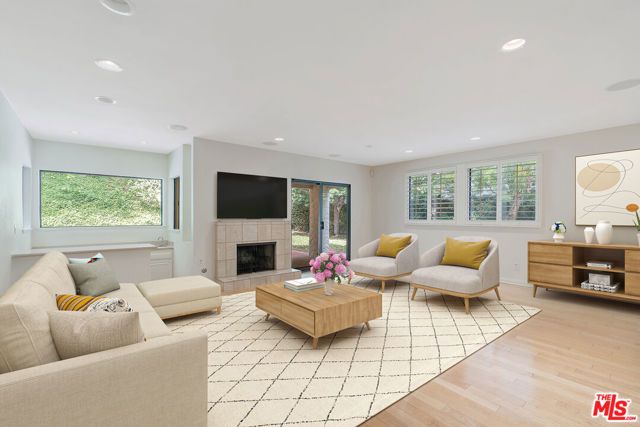 23454 Park Hermosa, Calabasas, CA 91302