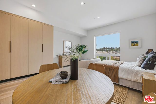 3555 Overland Avenue 512, Los Angeles, CA 90034