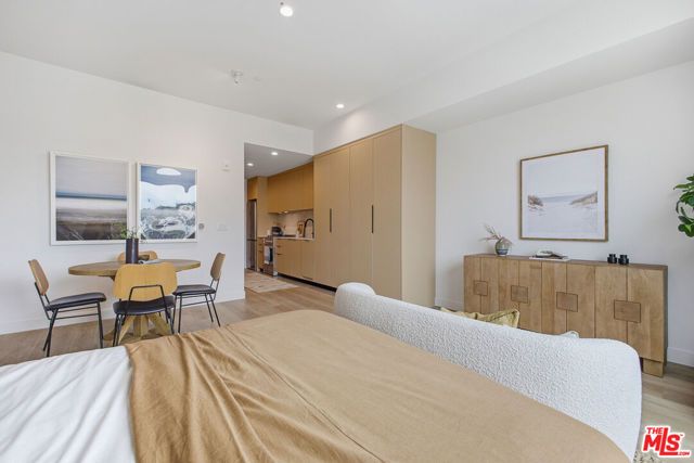 3555 Overland Avenue 512, Los Angeles, CA 90034
