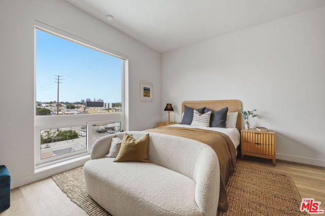 3555 Overland Avenue 512, Los Angeles, CA 90034