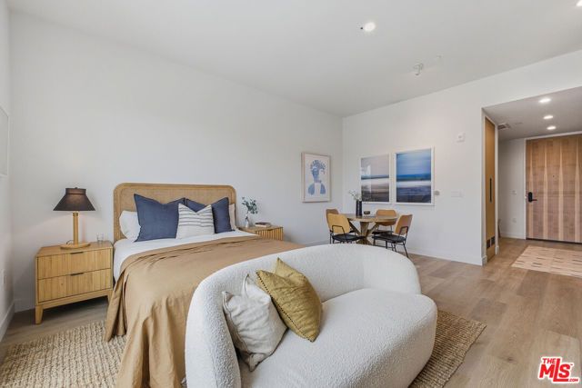 3555 Overland Avenue 512, Los Angeles, CA 90034