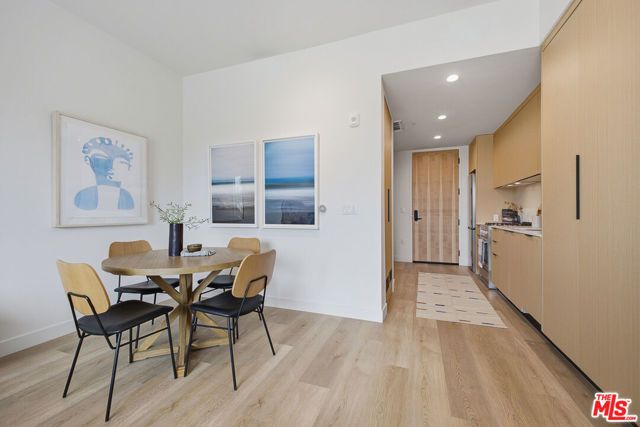 3555 Overland Avenue 512, Los Angeles, CA 90034