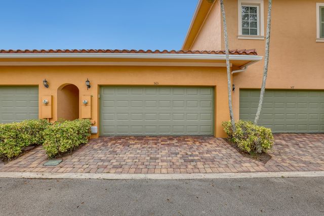 563 DAKOTA Drive, Jupiter, FL 33458