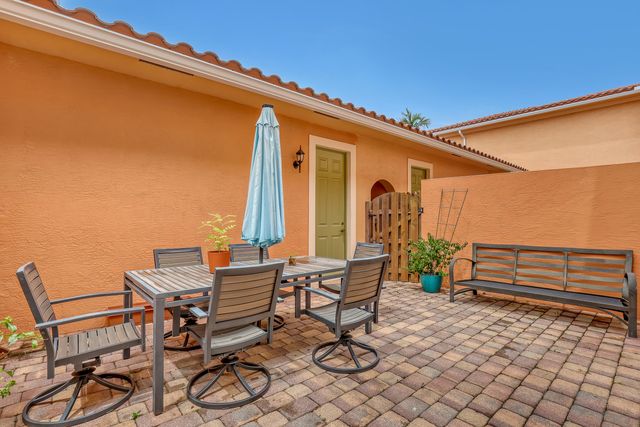 563 DAKOTA Drive, Jupiter, FL 33458