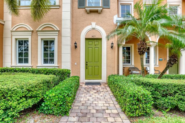 563 DAKOTA Drive, Jupiter, FL 33458