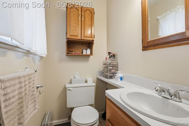 33304 Fraser Avenue, Fraser, MI 48026
