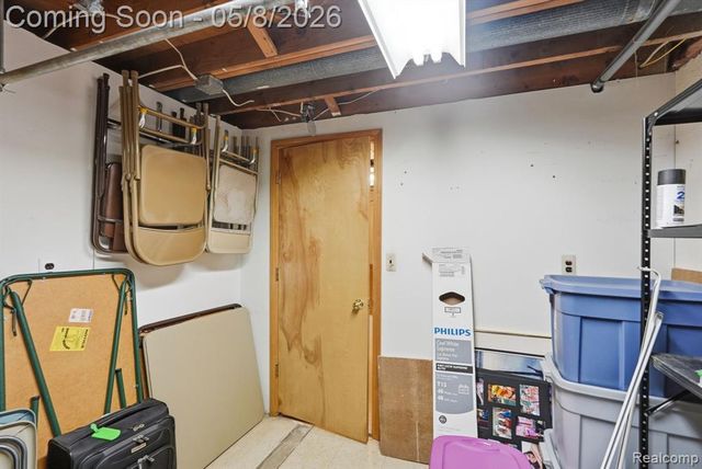 33304 Fraser Avenue, Fraser, MI 48026