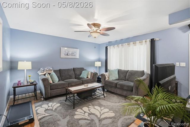33304 Fraser Avenue, Fraser, MI 48026