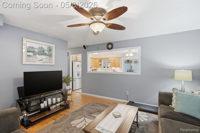 33304 Fraser Avenue, Fraser, MI 48026