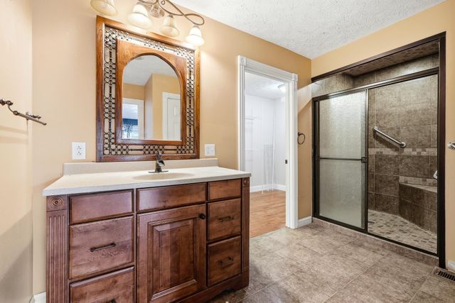 2 Kings Court Ests, Huntington, WV 25704
