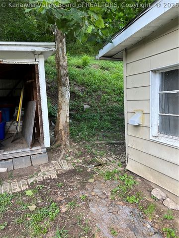 2519 Sissonville Drive, Charleston, WV 25312