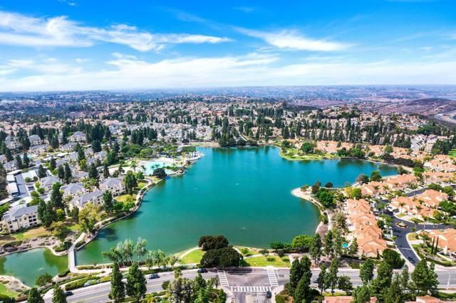 2083 Lakeridge Circle 104, Chula Vista, CA 91913