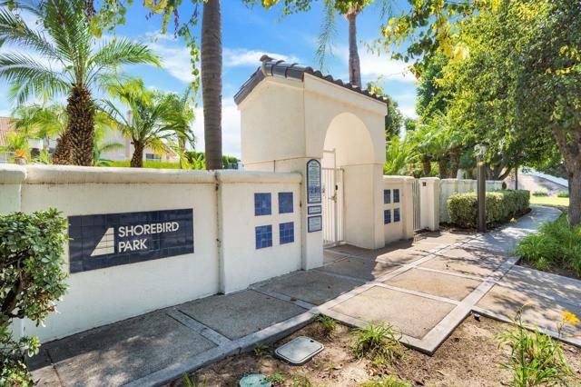 2083 Lakeridge Circle 104, Chula Vista, CA 91913