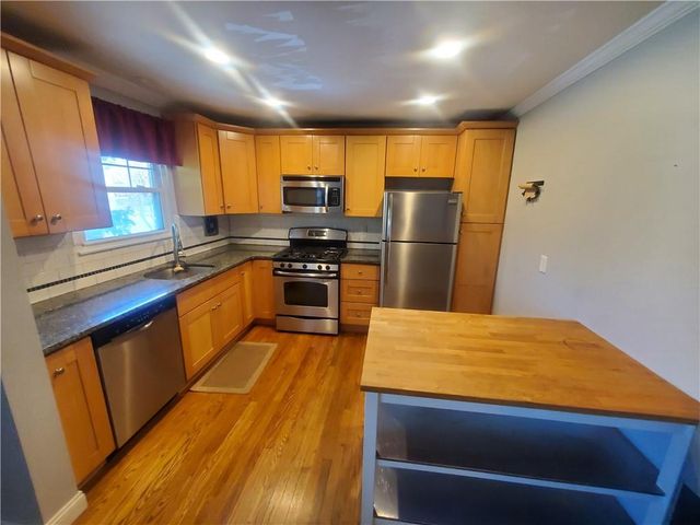 1042 NE Saint Charles Avenue NE 6, Atlanta, GA 30306