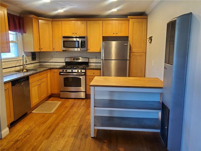1042 NE Saint Charles Avenue NE 6, Atlanta, GA 30306