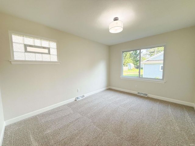 1120 W Rose Street, South Bend, IN 46616