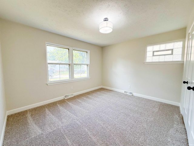1120 W Rose Street, South Bend, IN 46616