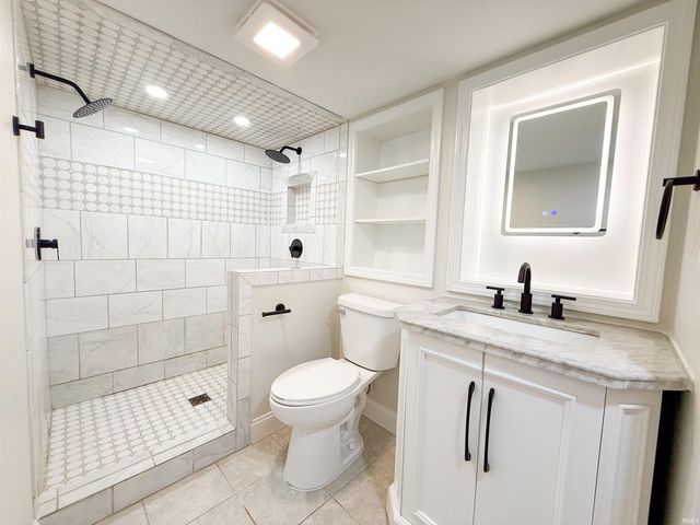 1120 W Rose Street, South Bend, IN 46616