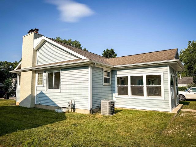 1120 W Rose Street, South Bend, IN 46616