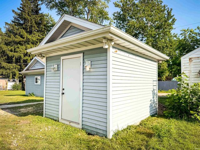 1120 W Rose Street, South Bend, IN 46616