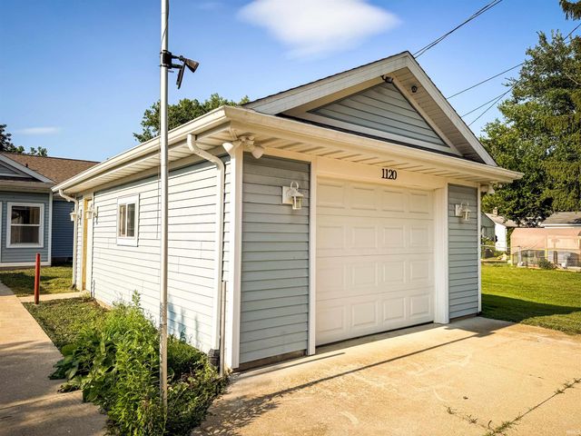 1120 W Rose Street, South Bend, IN 46616