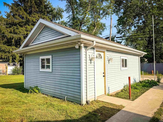 1120 W Rose Street, South Bend, IN 46616