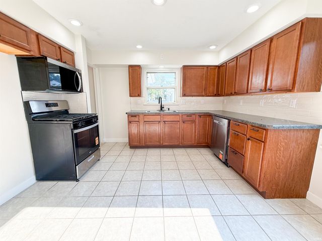 1120 W Rose Street, South Bend, IN 46616